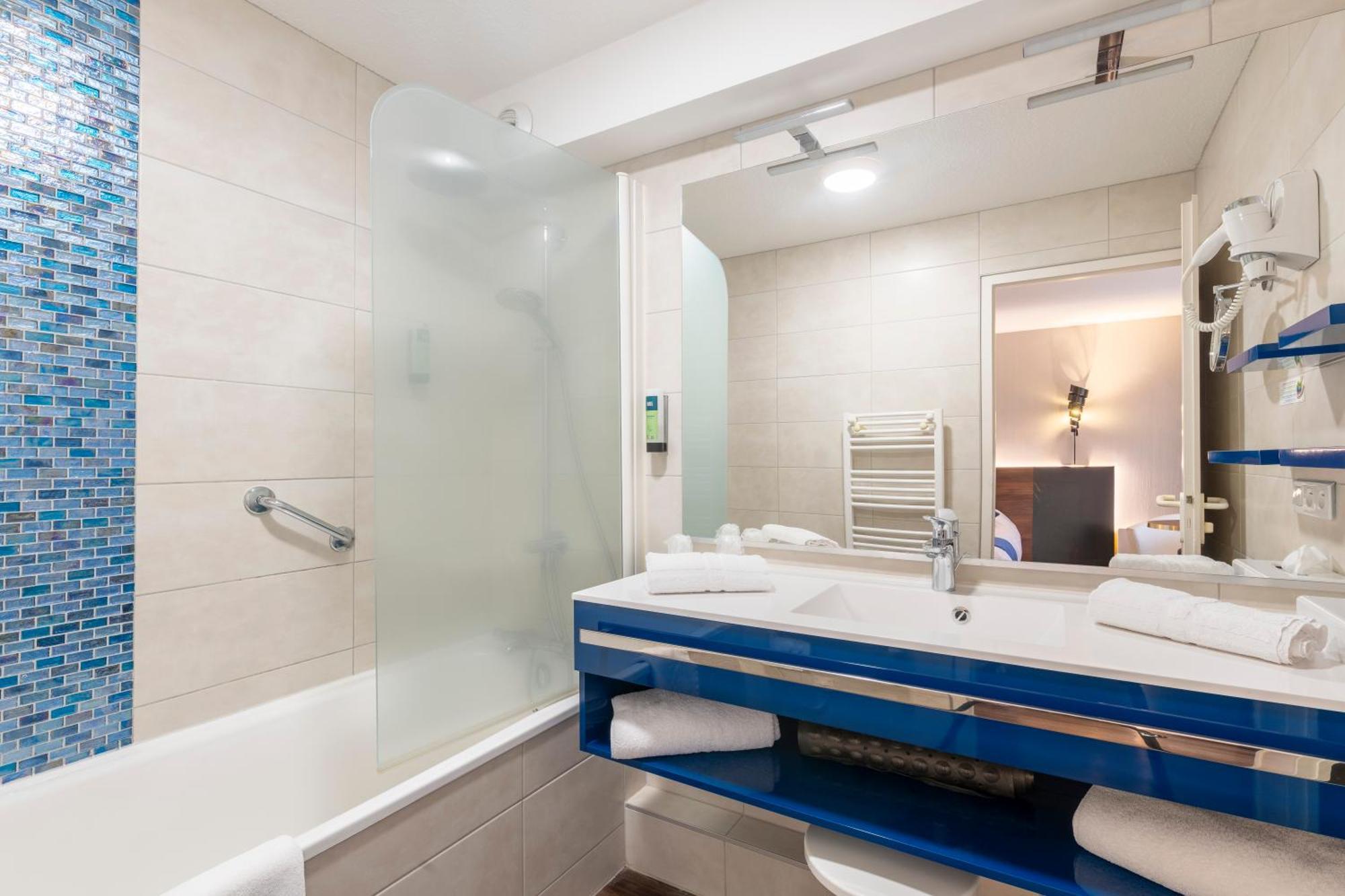 Logis Hotel Arc En Ciel Тонон-ле-Бен Екстериор снимка