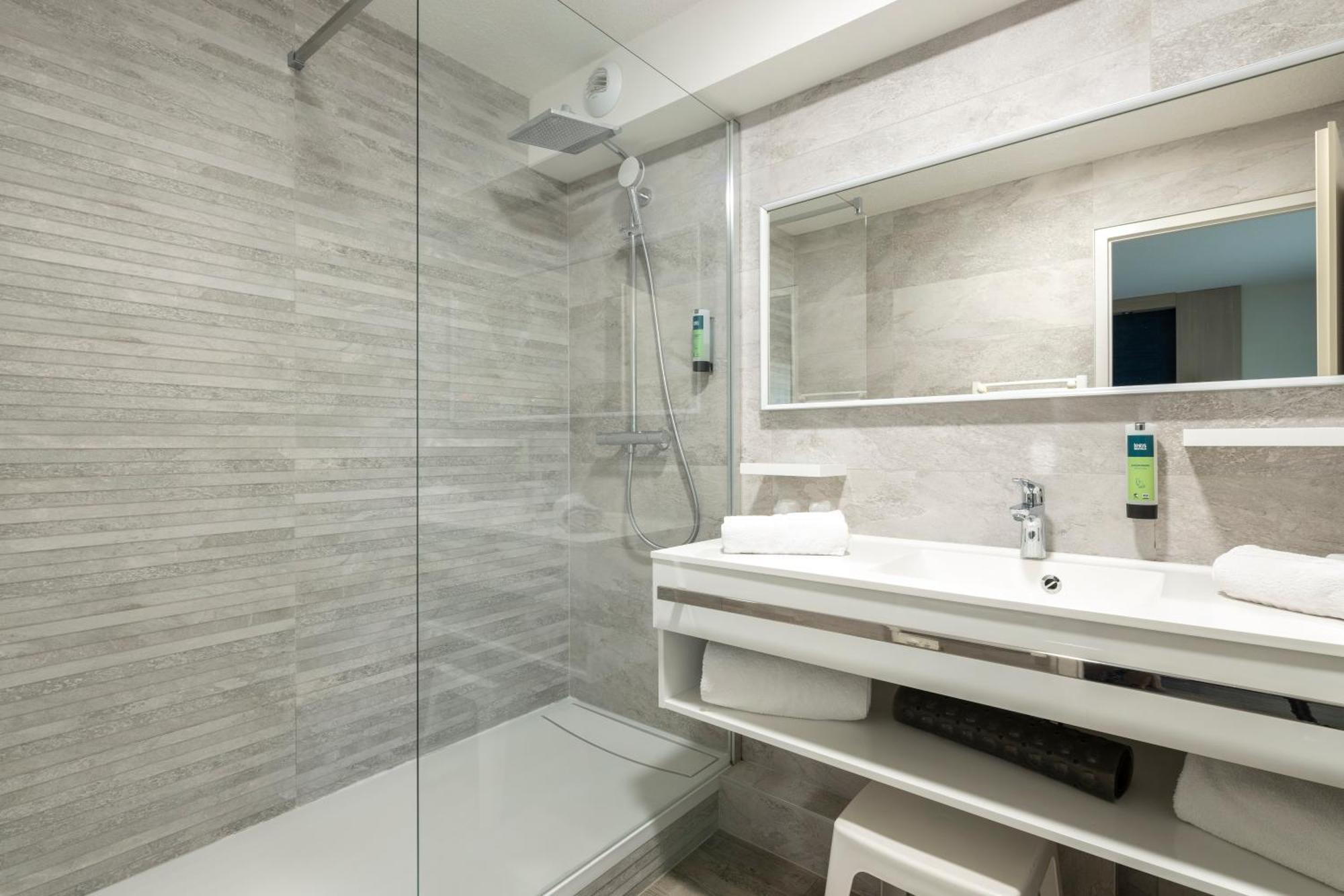 Logis Hotel Arc En Ciel Тонон-ле-Бен Екстериор снимка